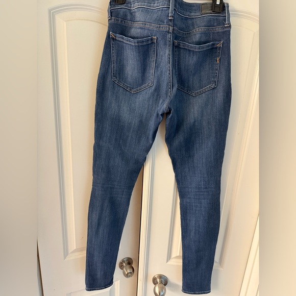 Express Mid Rise Medium Wash Jeans - Picture 6 of 6